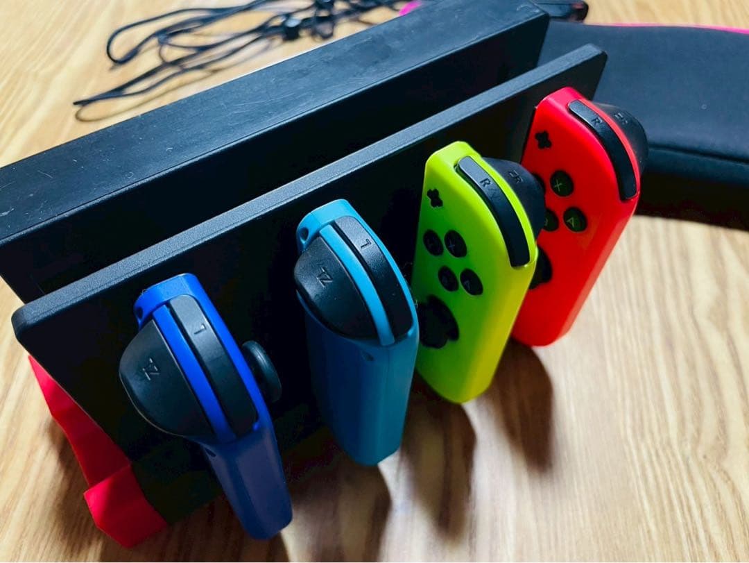 Nintendo Switch 本体 付属品　コントローラー4個　おまけ多数