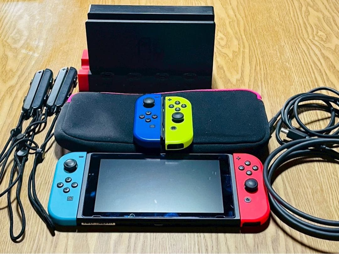 Nintendo Switch 本体 付属品　コントローラー4個　おまけ多数