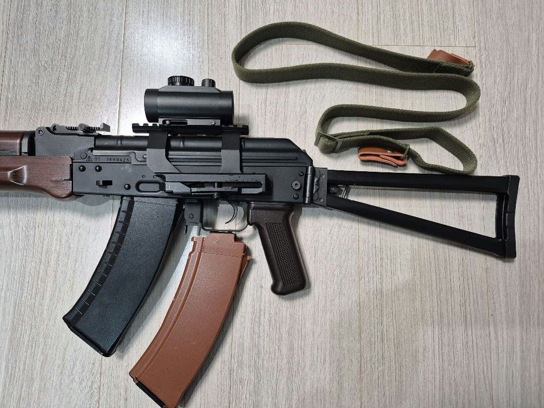 東京マルイ次世代　AKS74N　ドットサイト・スペアマガジン・レイル・スリング