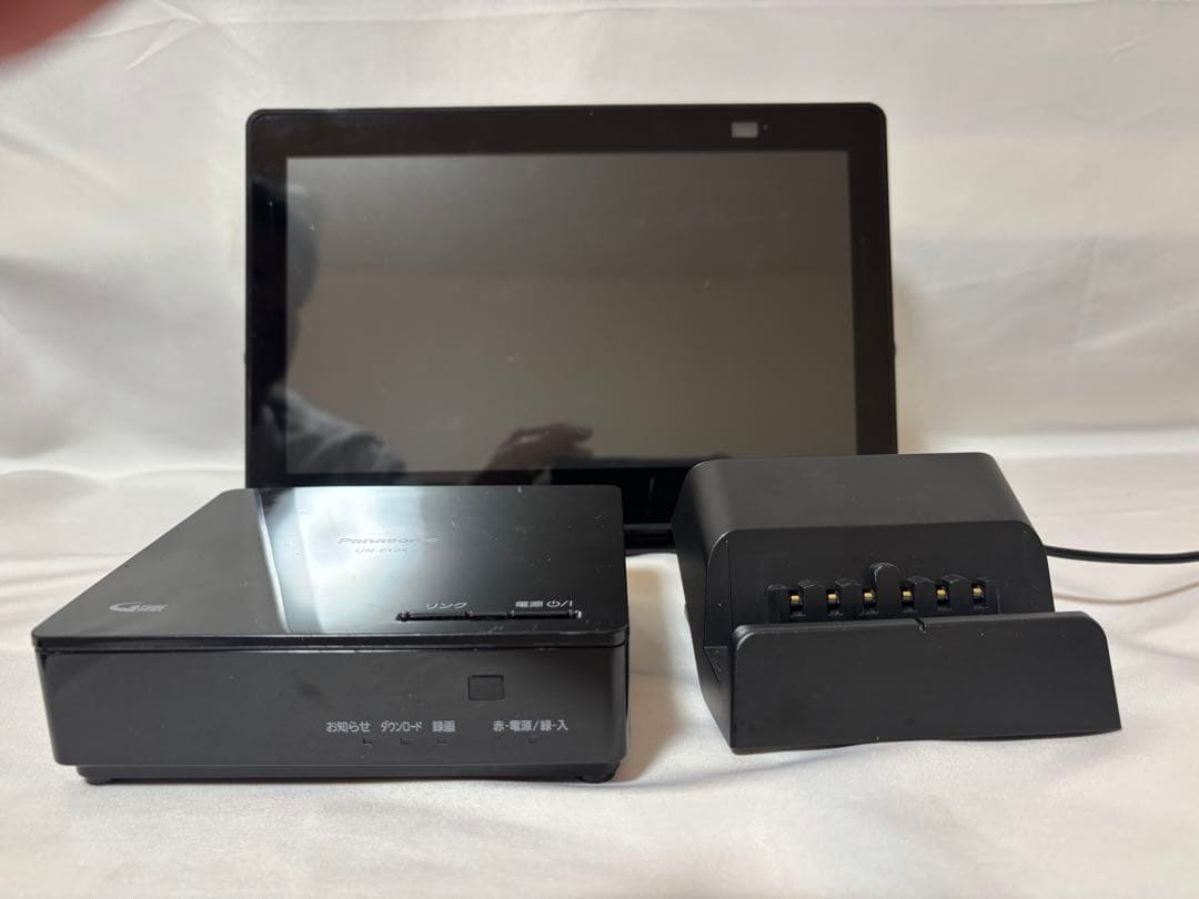 Panasonic ポータブルテレビ 10インチUN-10L12(D)