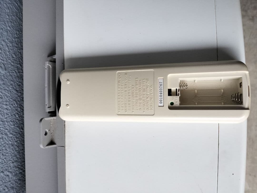 窓枠不具合箇所あり Haier JA-16V 窓用エアコン 2021年製品