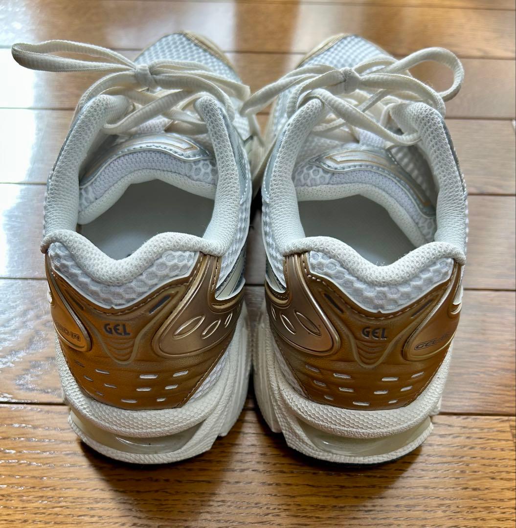 【ASICS】スニーカー GEL-KAYANO14 ホワイト/ゴールド