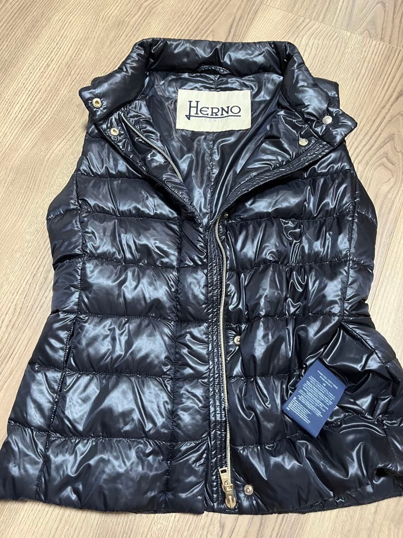 HERNO ヘルノ ダウンベスト　ブラック