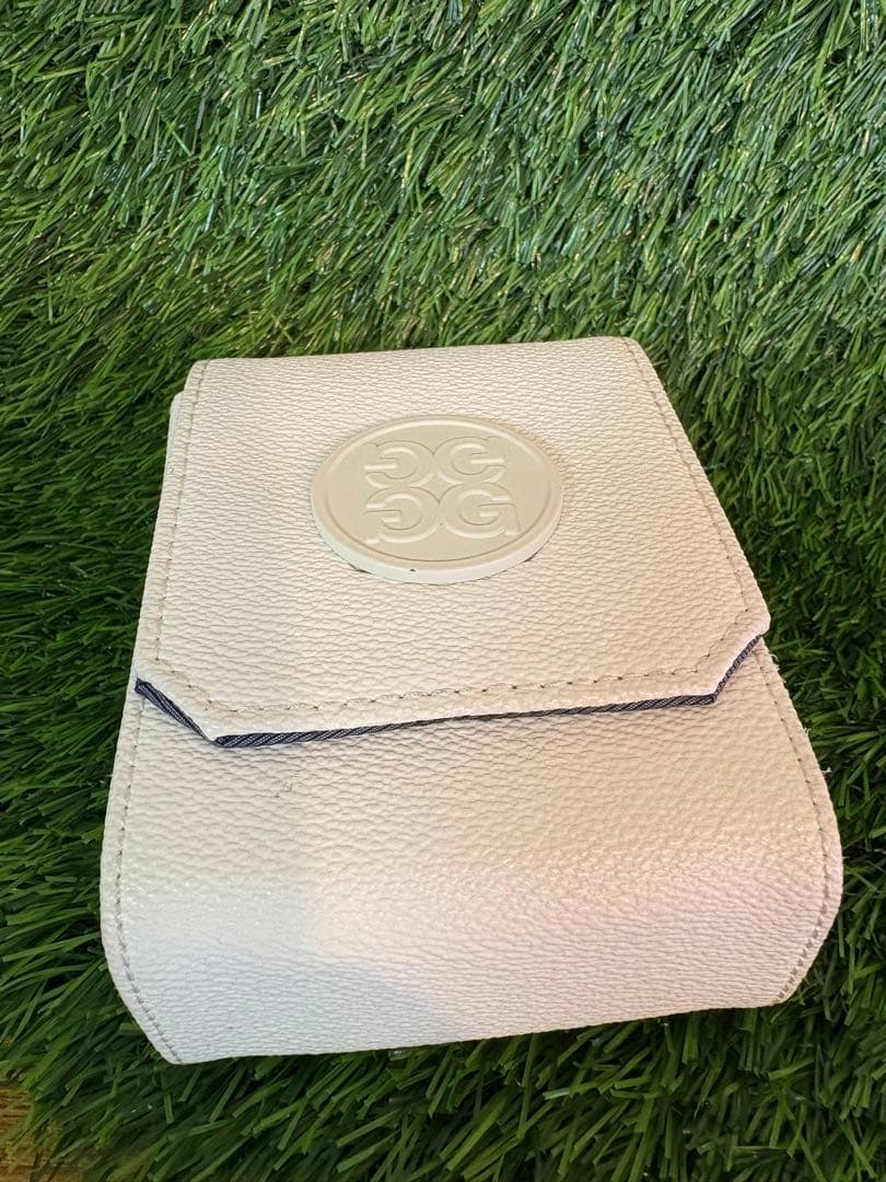 【超美品】G／FORE 距離計収納ケース ホワイト ゴルフアクセサリー 合成皮革