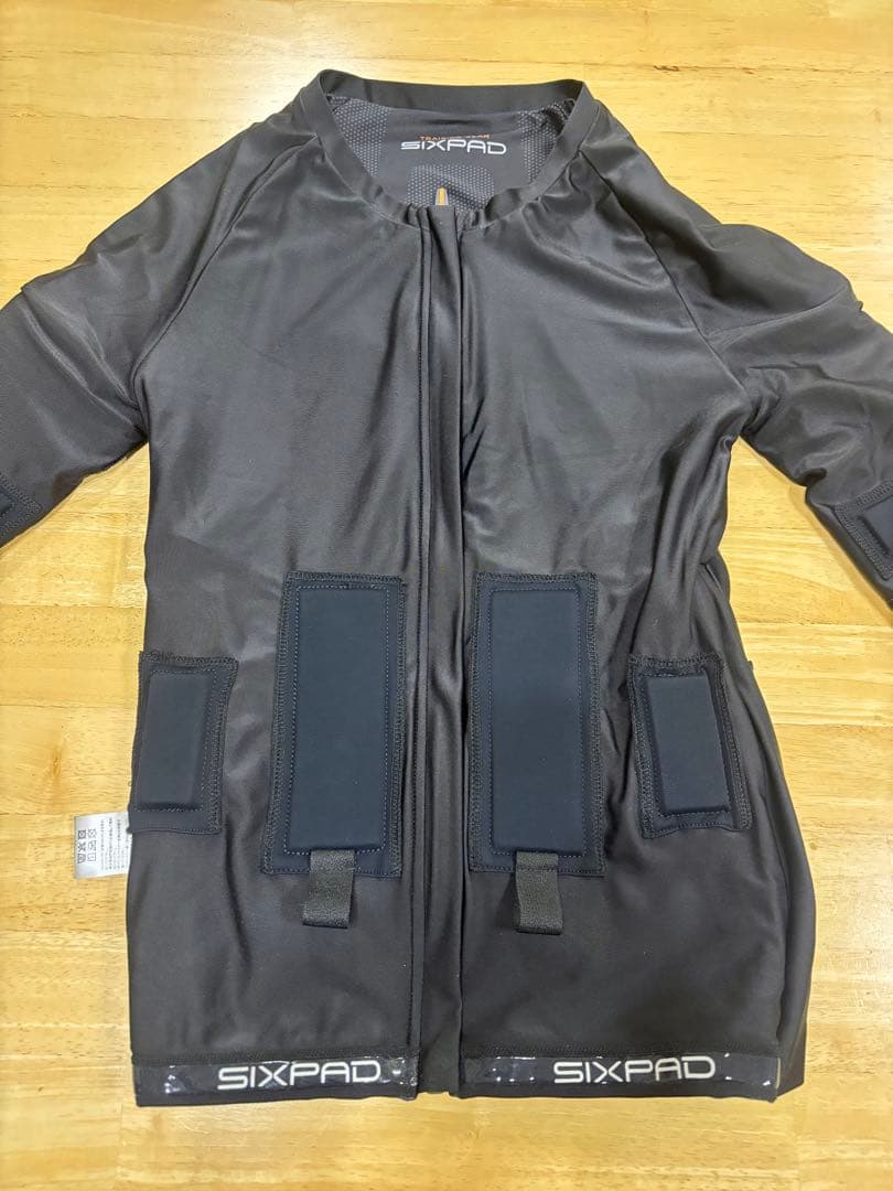 【美品/Sサイズ】SIXPAD Powersuit 上下セット ジェル不要