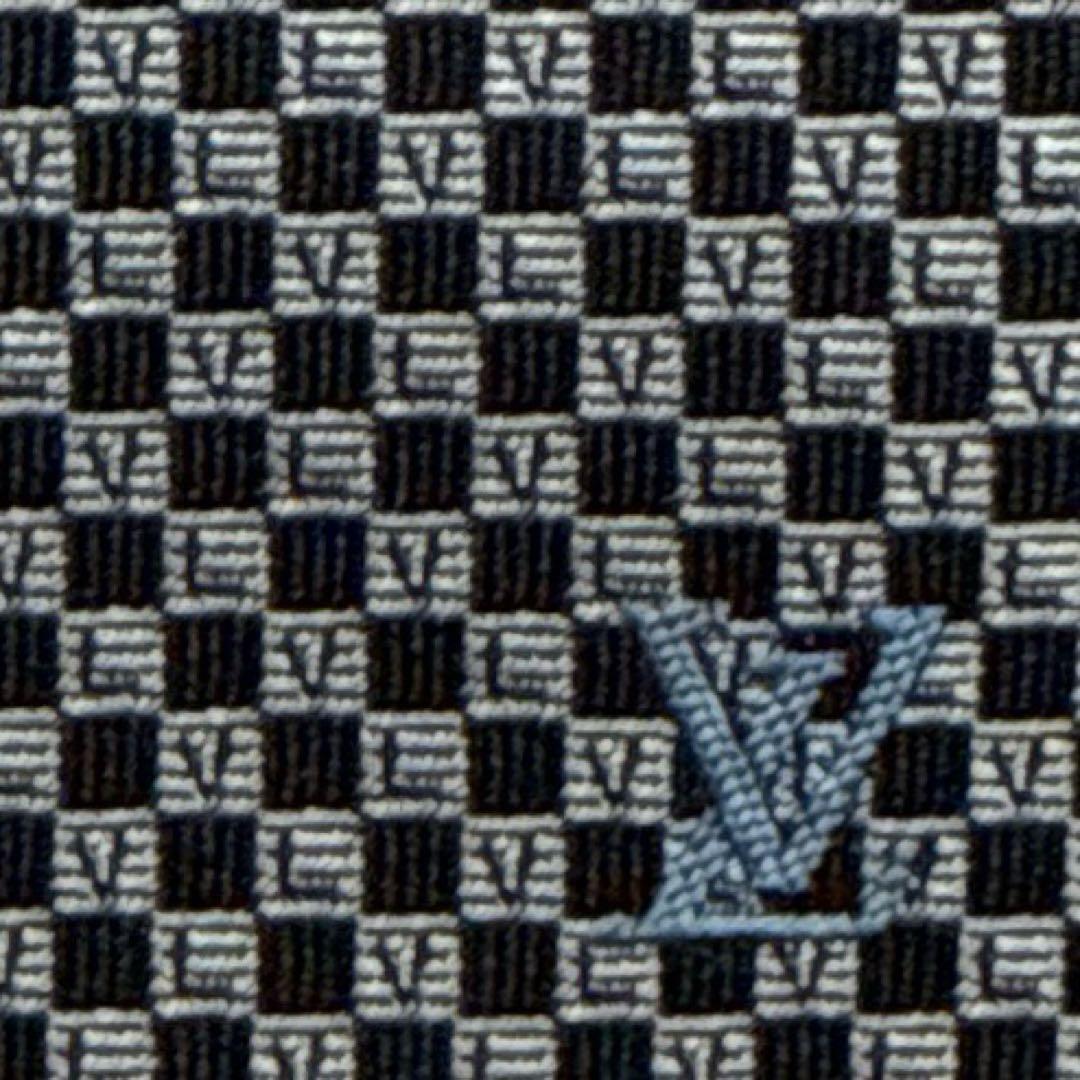 【未使用級】LOUIS VUITTON ネクタイ　高級シルク　総柄　ロゴ
