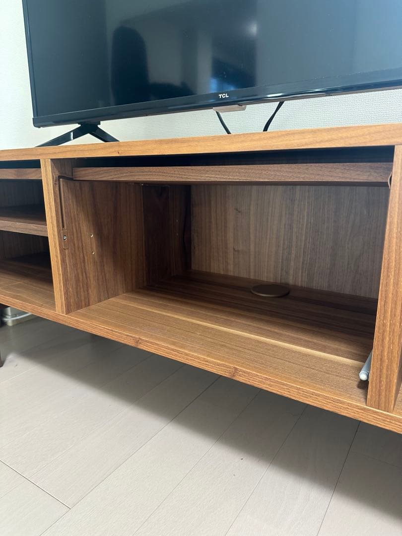 IKEAの人気シリーズ「STOCKHOLM（ストックホルム）」のテレビ台