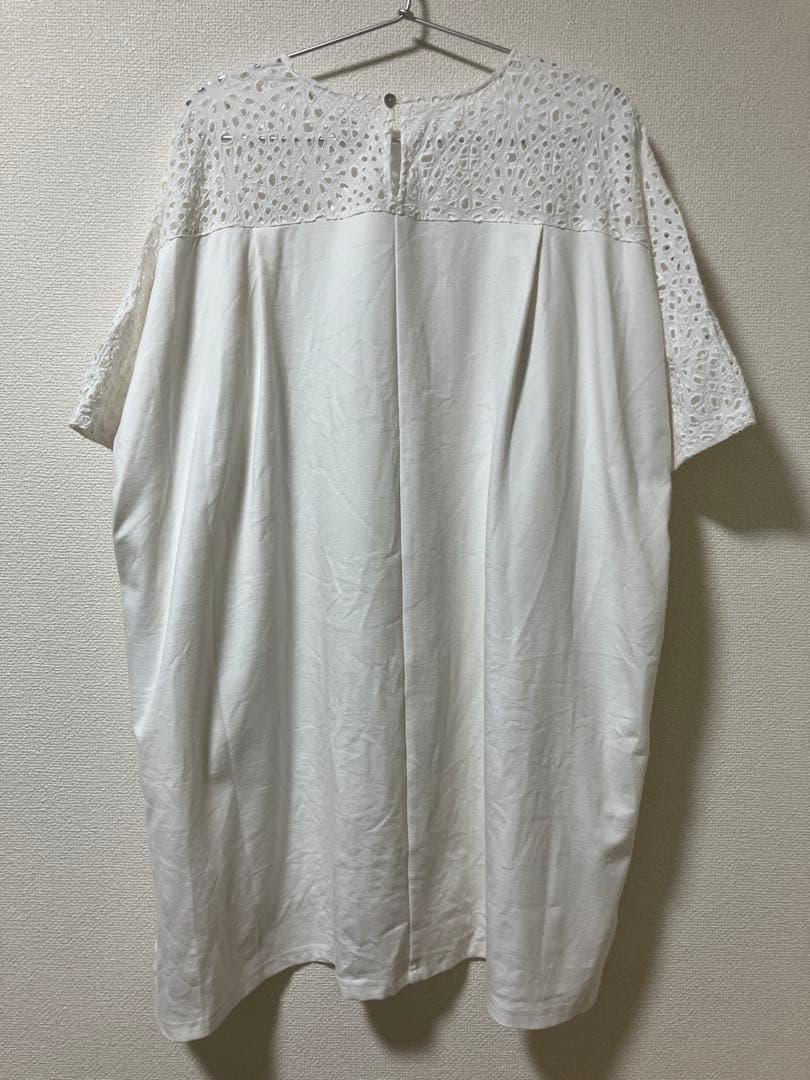 OUR カットレース使いの長め丈カットソー