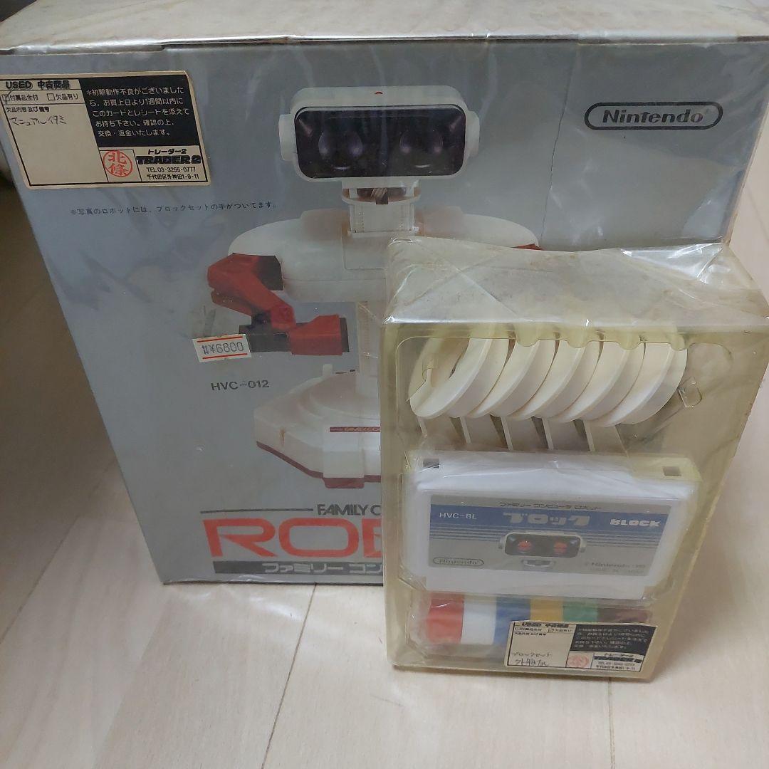 ファミリーコンピューターロボット