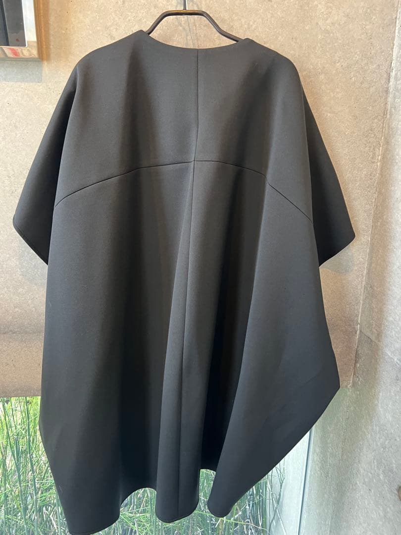 LE PHIL ブラック ポンチョ・ケープコート