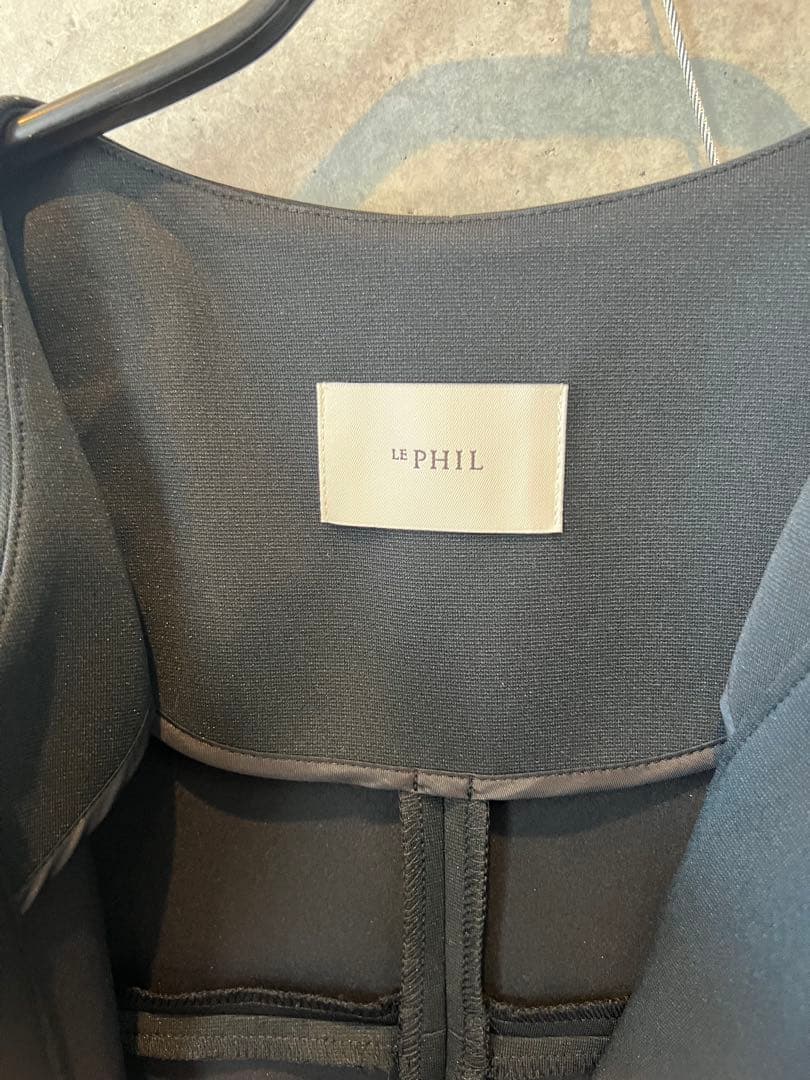 LE PHIL ブラック ポンチョ・ケープコート