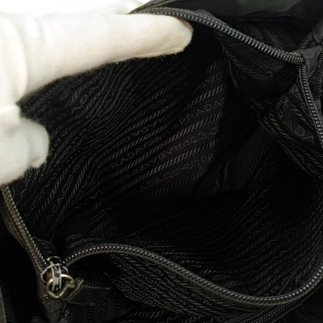 希少モデル✨ プラダ ワンショルダーバッグ 三角ロゴ　ナイロン　レザー 黒