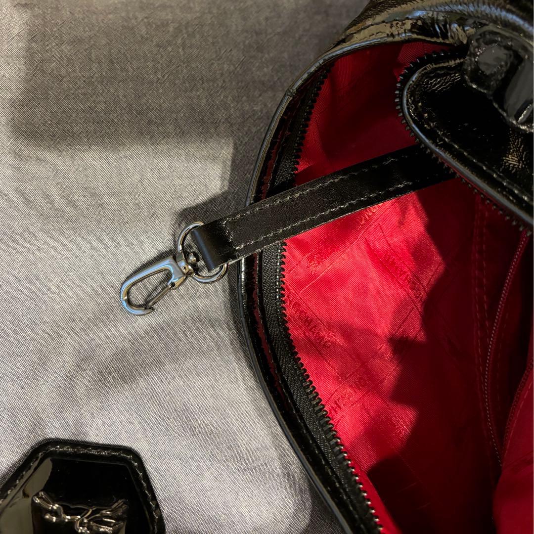 ロンシャン　エナメル　ショルダー　斜めがけ　バッグ