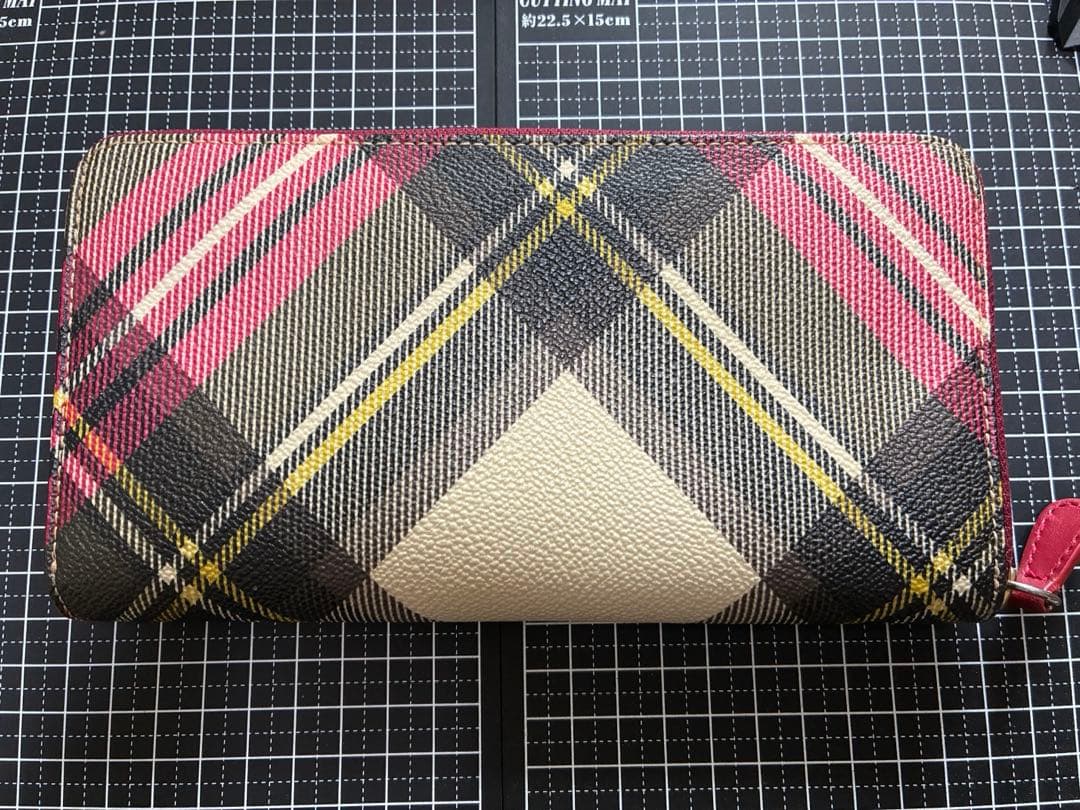 Vivienne Westwood ラウンドジッパー 長財布
