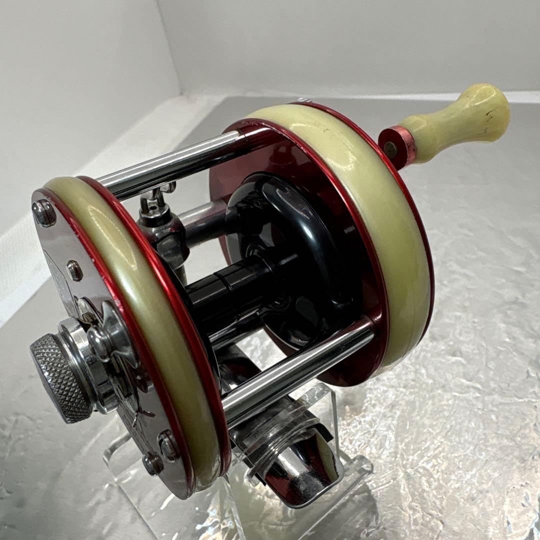 ABU Ambassadeur 2050 リール