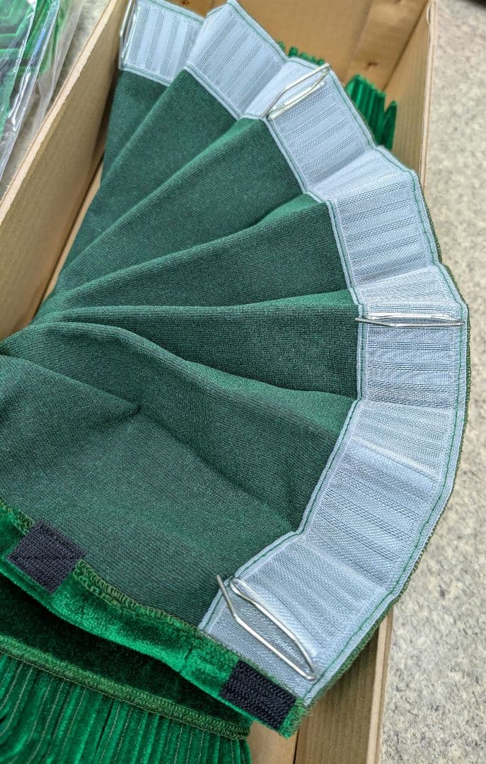 新品 アコーディオン仮眠カーテン　コスモスグリーン テクノガレージ　緑80cm丈