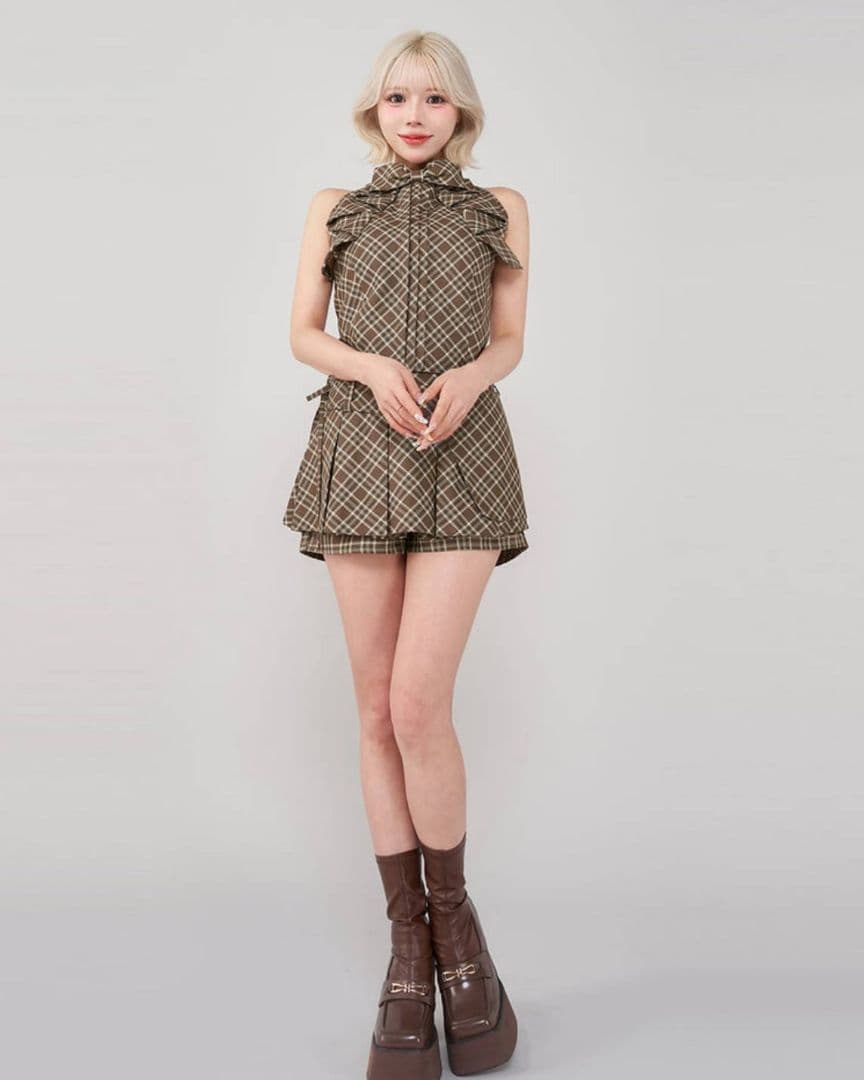 ダーリッチ チェックスカートライクショートパンツ ブラウン