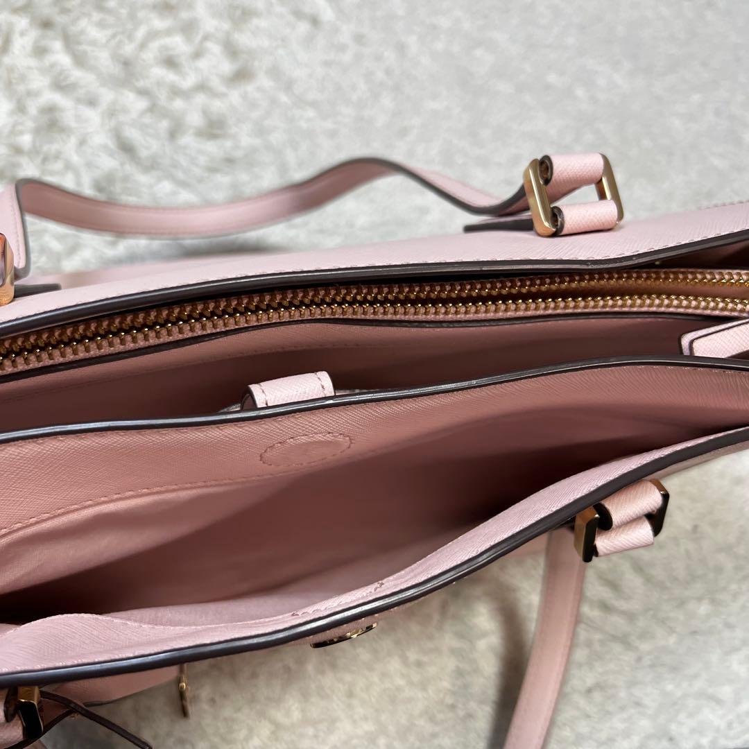トリーバーチ ロビンソン レザー トートバッグ ベビーピンク