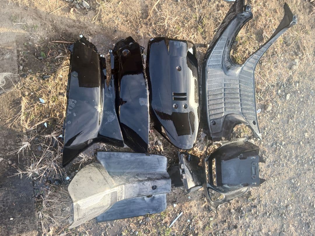 af23 gダッシュ　カウル　インナー　外装　フロントパネル　傷あり