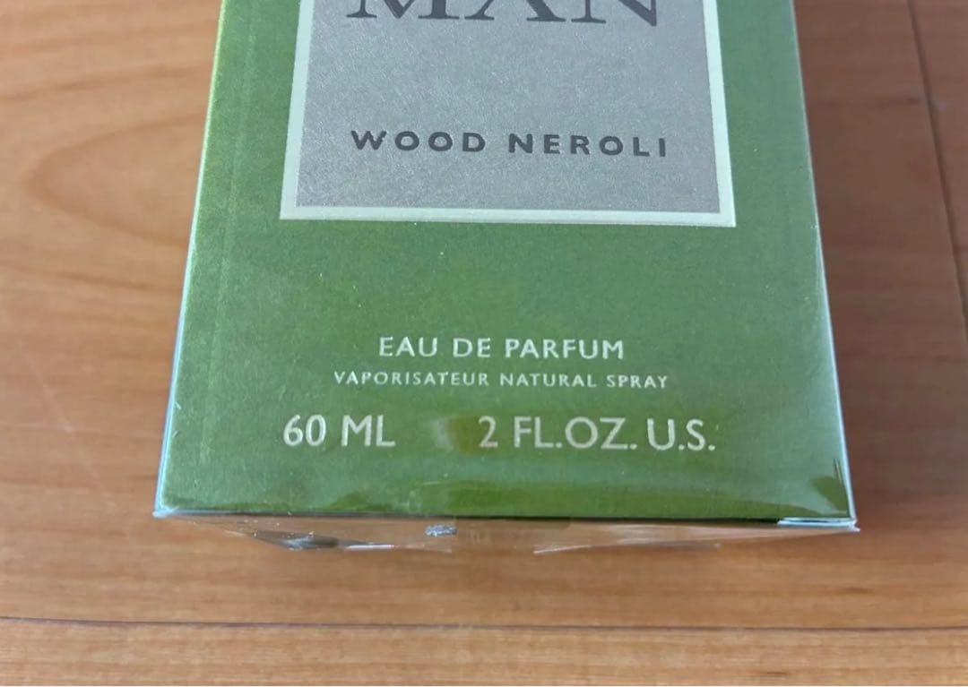 未開封新品　ブルガリ　ウッドネロリ　60ml 香水