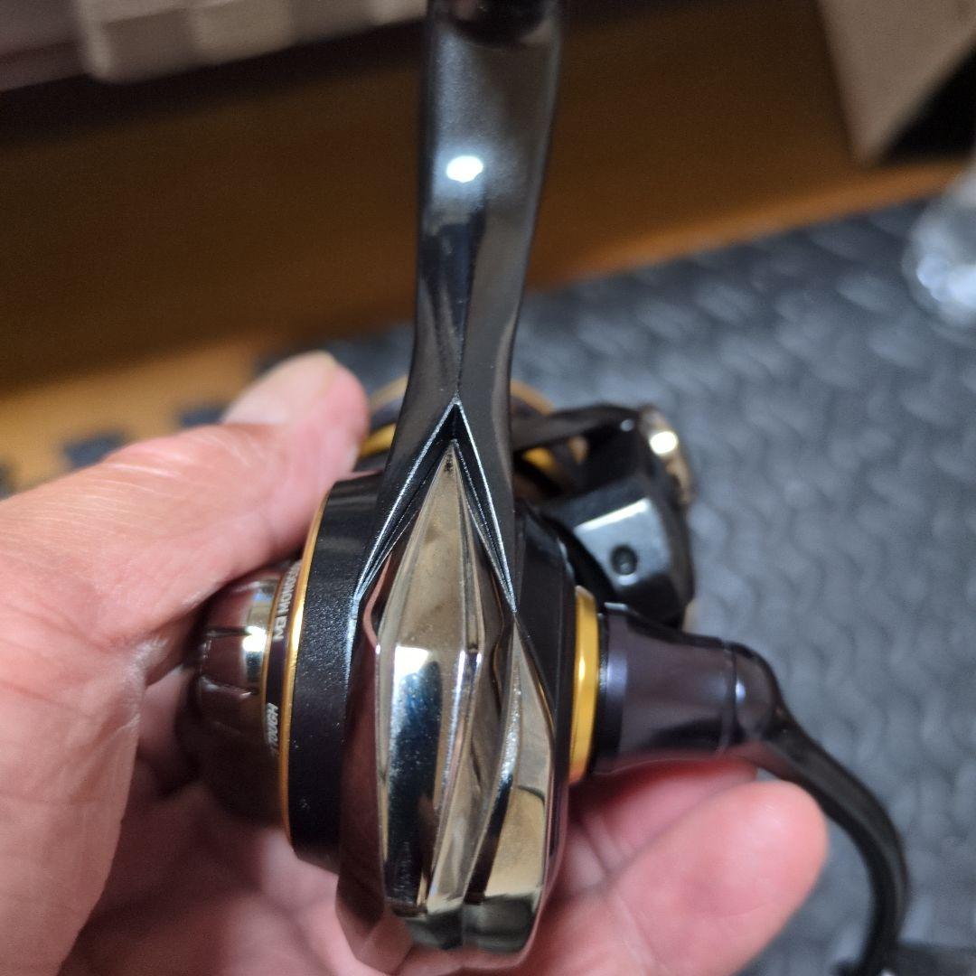 CALDIA LT 3000-CXH スピニングリール