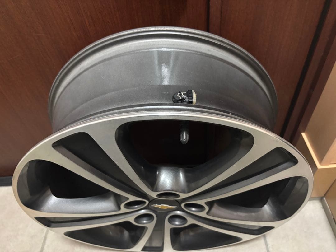 シボレー純正ホイール 19インチ ４本セット キャプティバ 送料込み