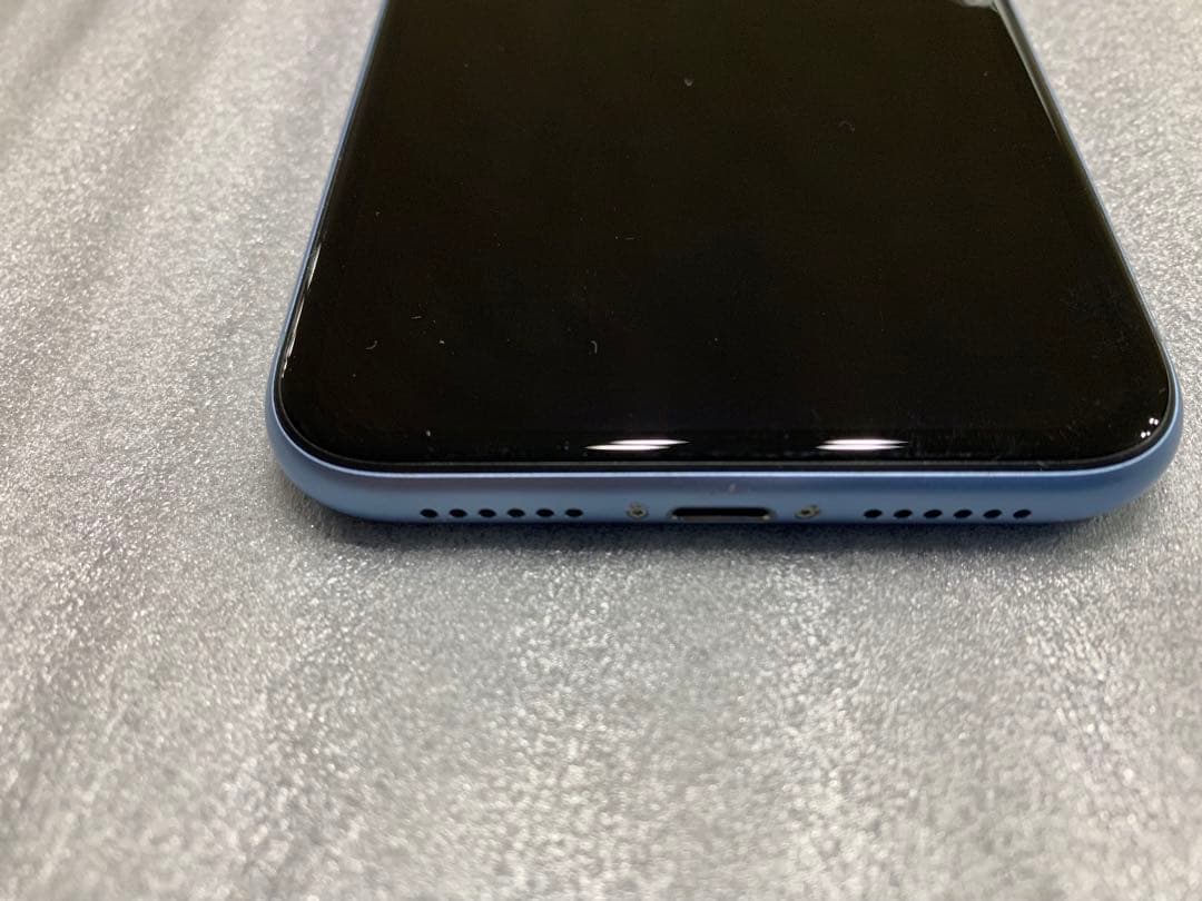 Apple iPhone XR ブルー 本体　香港版A2108 箱　備品付　美品
