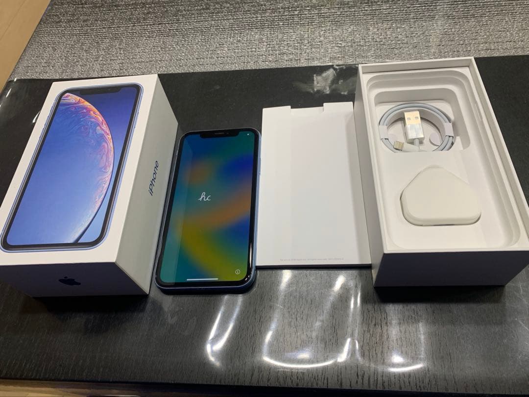 Apple iPhone XR ブルー 本体　香港版A2108 箱　備品付　美品