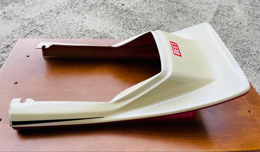 BEET CBX400F用　テールカウル　レアモノ