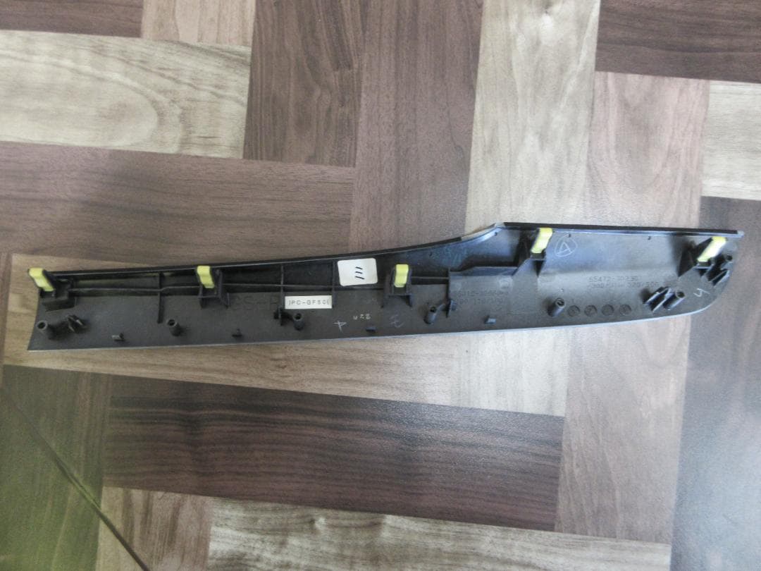 GS-F　カーボンパネル　助手席側　オーナメントパネル　インパネ　カーボン