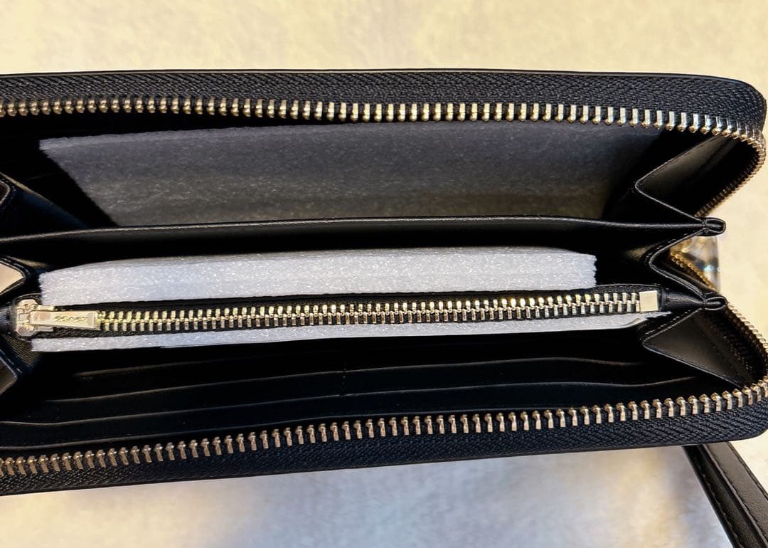 【COACH】長財布 マルチカラー ロゴ おしゃれ 財布 男女兼用 ストラップ付