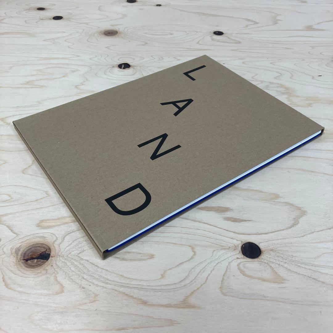 アート・デザイン・音楽 Laura Van Severen Land.