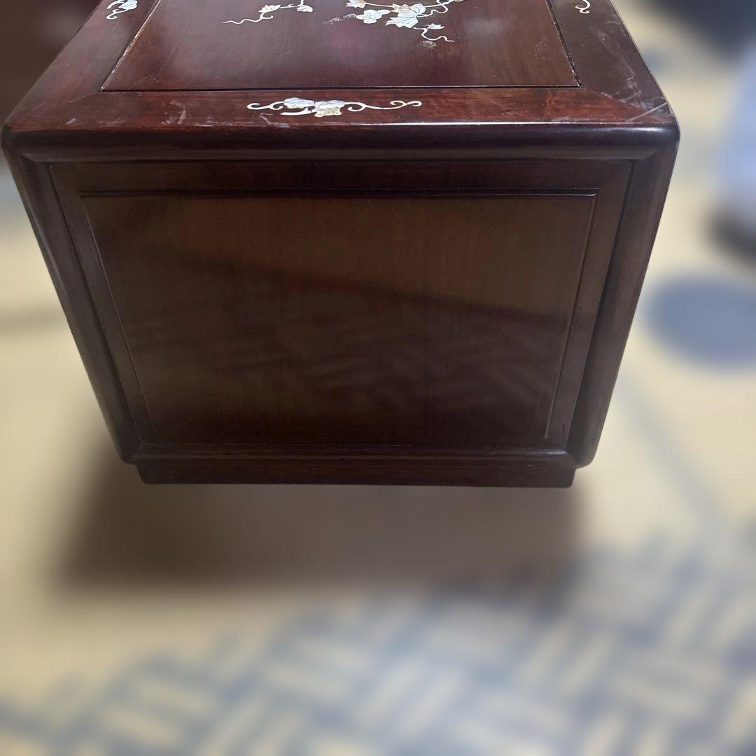 高級銘木 唐木 花梨無垢 螺鈿細工 木製3段小引き出し 箪笥 葡萄装飾 ②