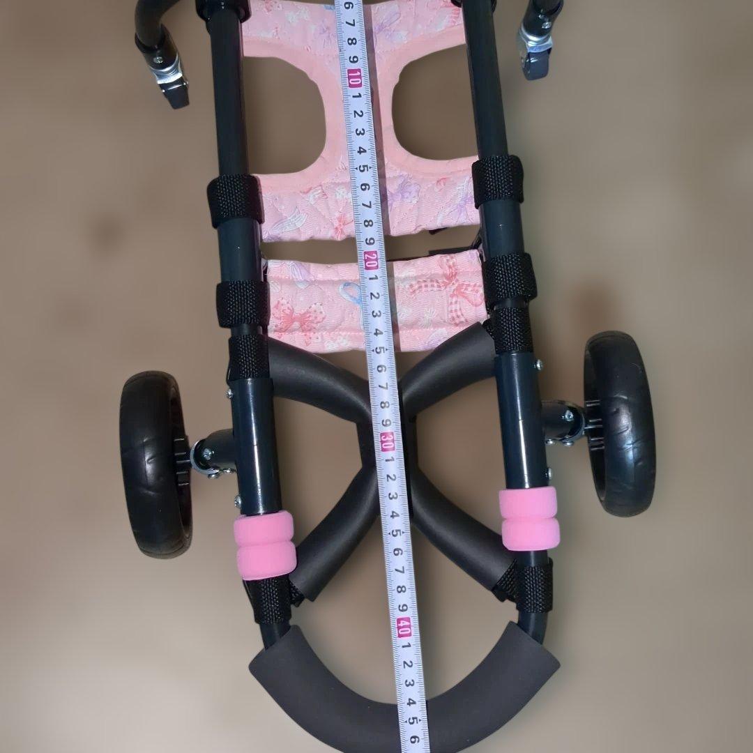 ワンちゃん4輪　リハビリ　食事補助　犬用車椅子　歩行補助　犬の歩行器