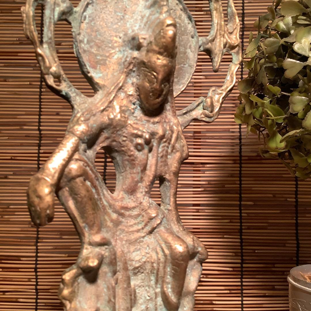 中国・大唐期「秘仏・観自在菩薩坐像」唐王朝・中国大唐国・六角座・￼￼鍍金青銅