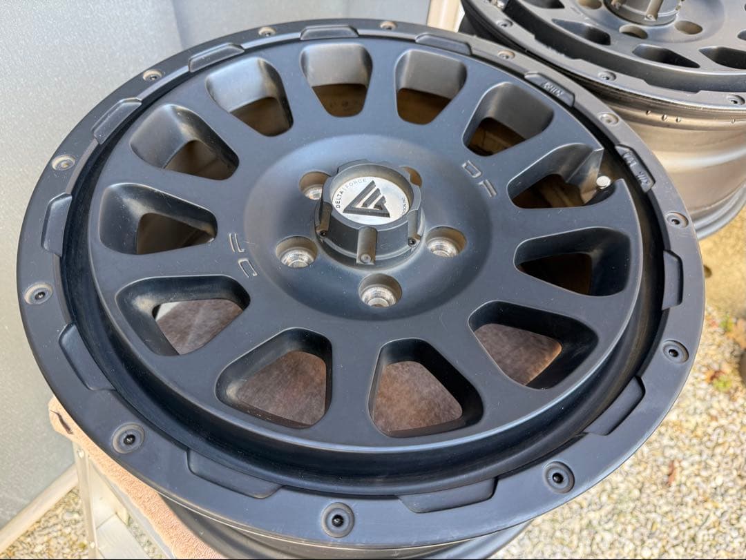 【中古】B:(2本）デルタフォースオーバル デリカD5用