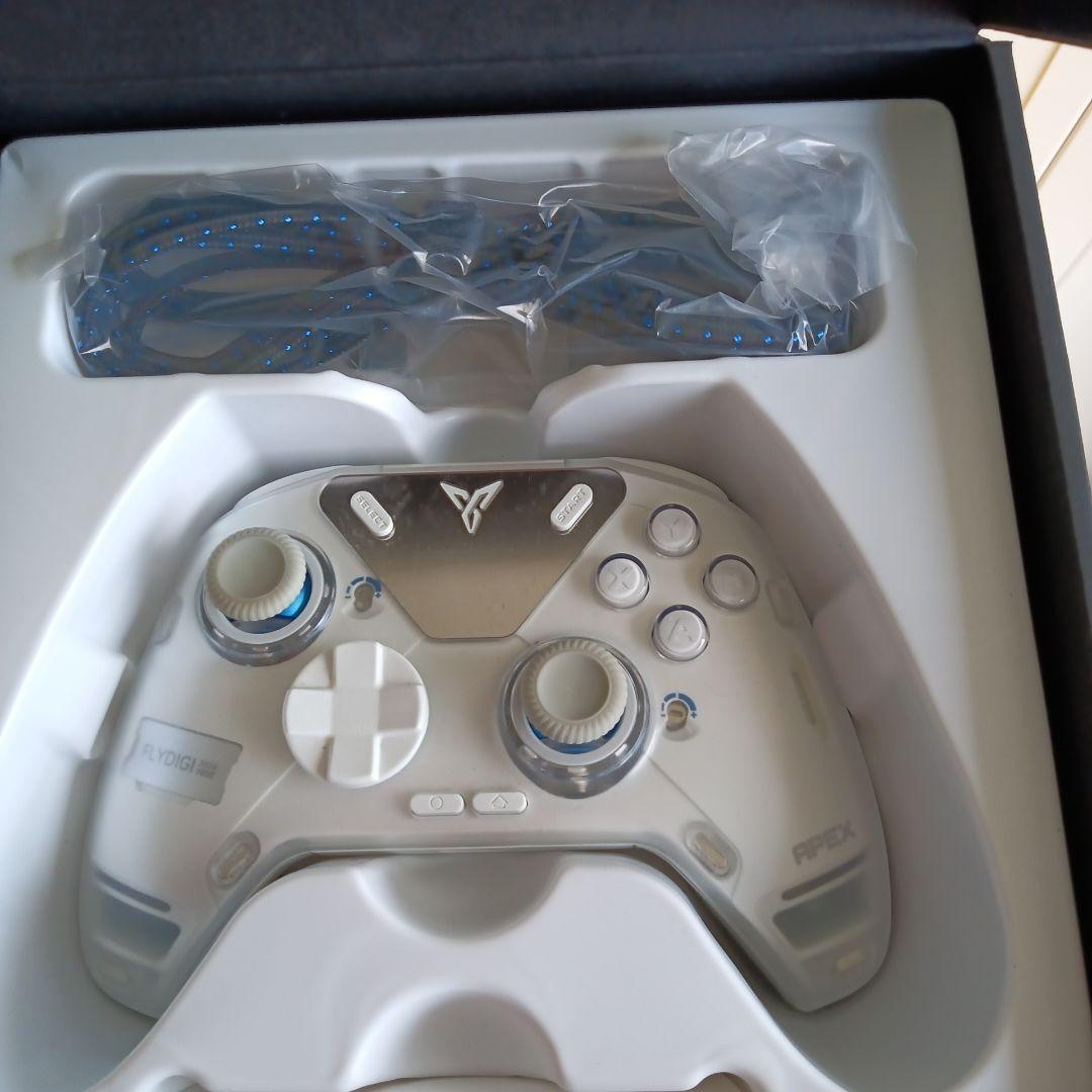 その他 FLYDIGI APEX 5