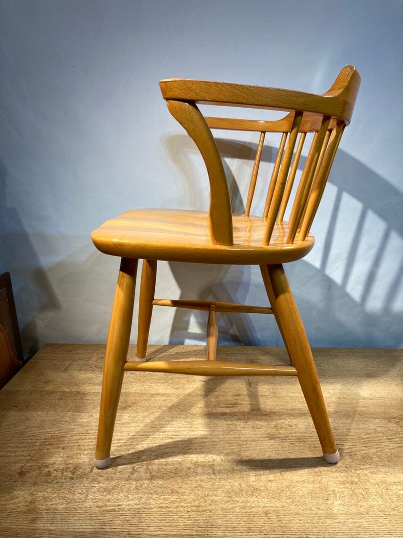 ラスト一点画像76枚 キツツキ ダイニングチェア ナチュラル 昭和56年 アーム