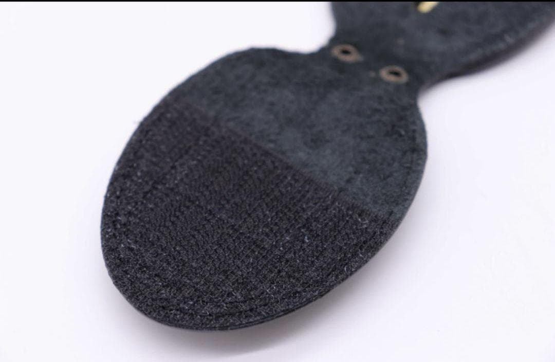 新品 FBI バッジ レザーケース レプリカ クリップ チェーン付 嵌込型