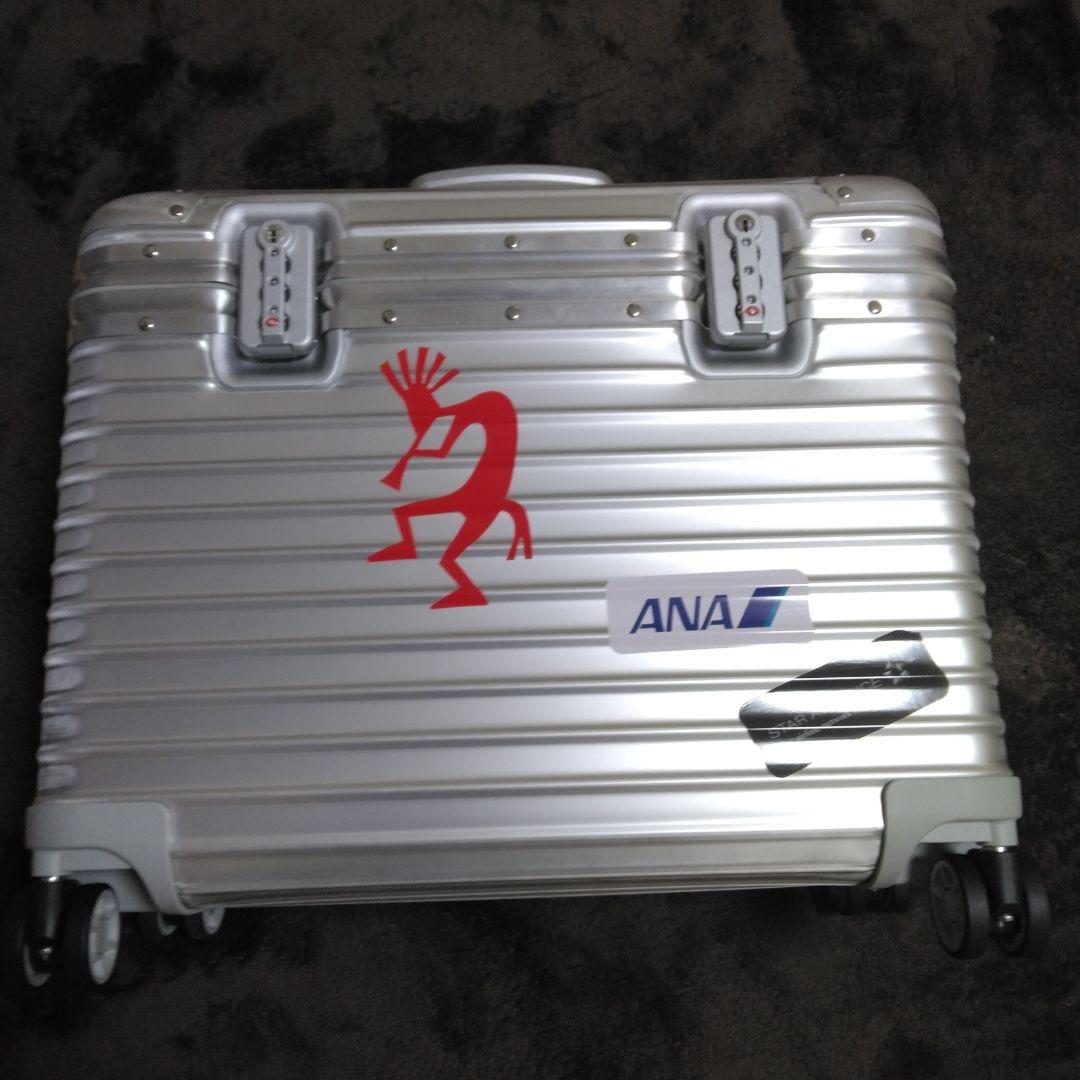 シルバー キャリーケース 中型