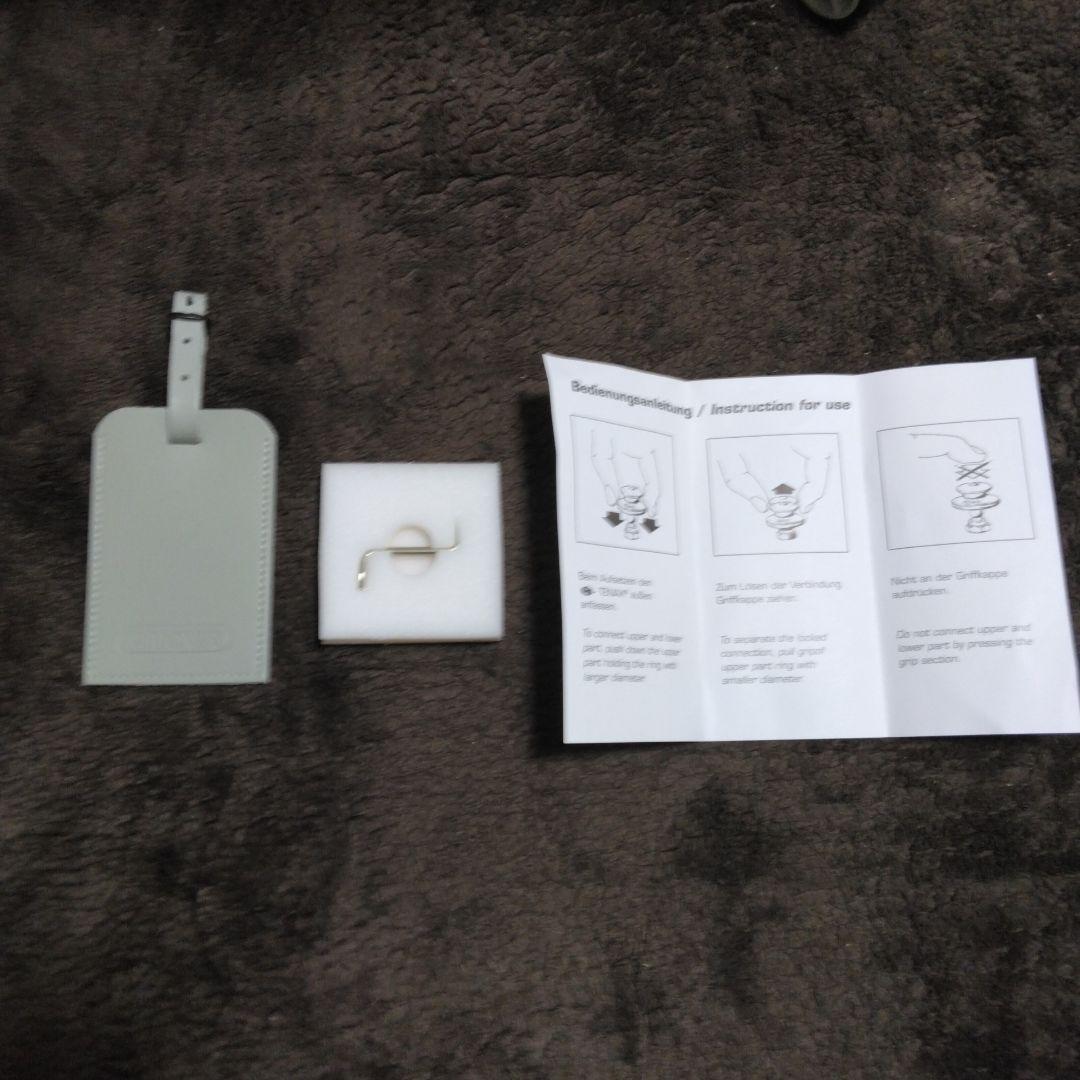 シルバー キャリーケース 中型