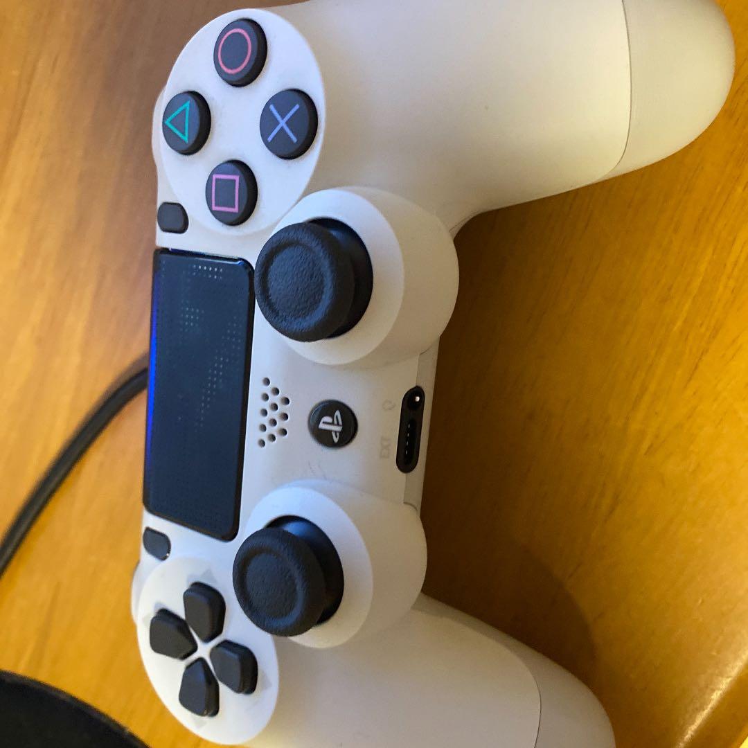 PS4 コントローラー