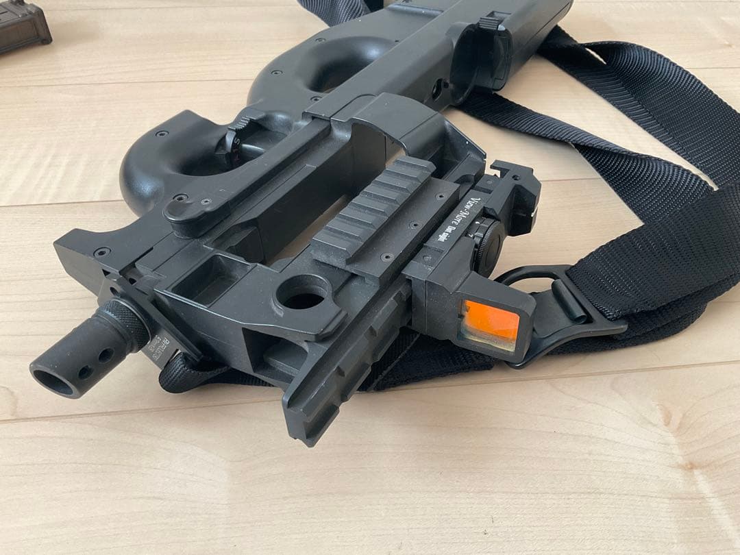 東京マルイ　電動ガン　P-90 スタンダード　現状