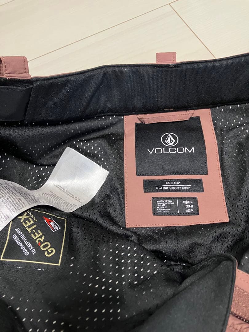 Volcom レディース　ゴアテックス USサイズMボトムス