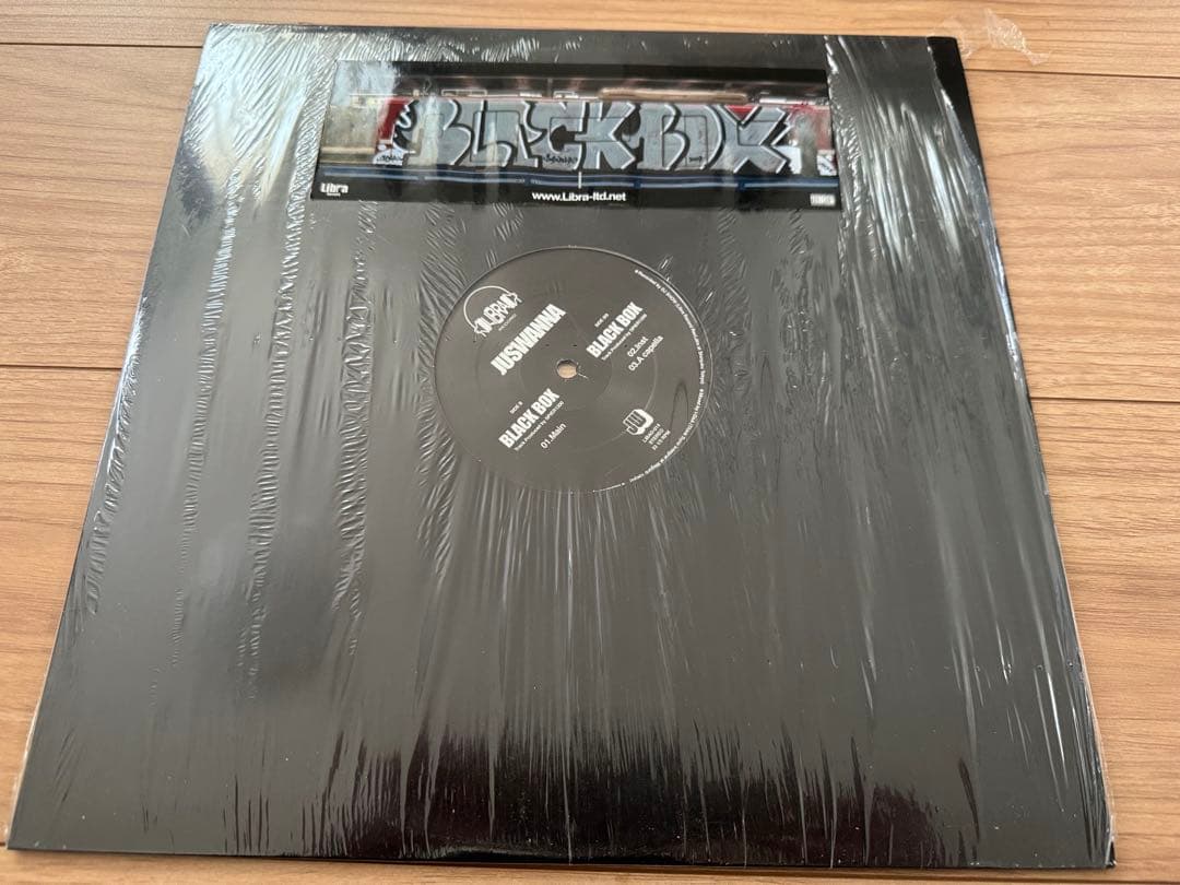 JUSWANNA★BLACK BOX