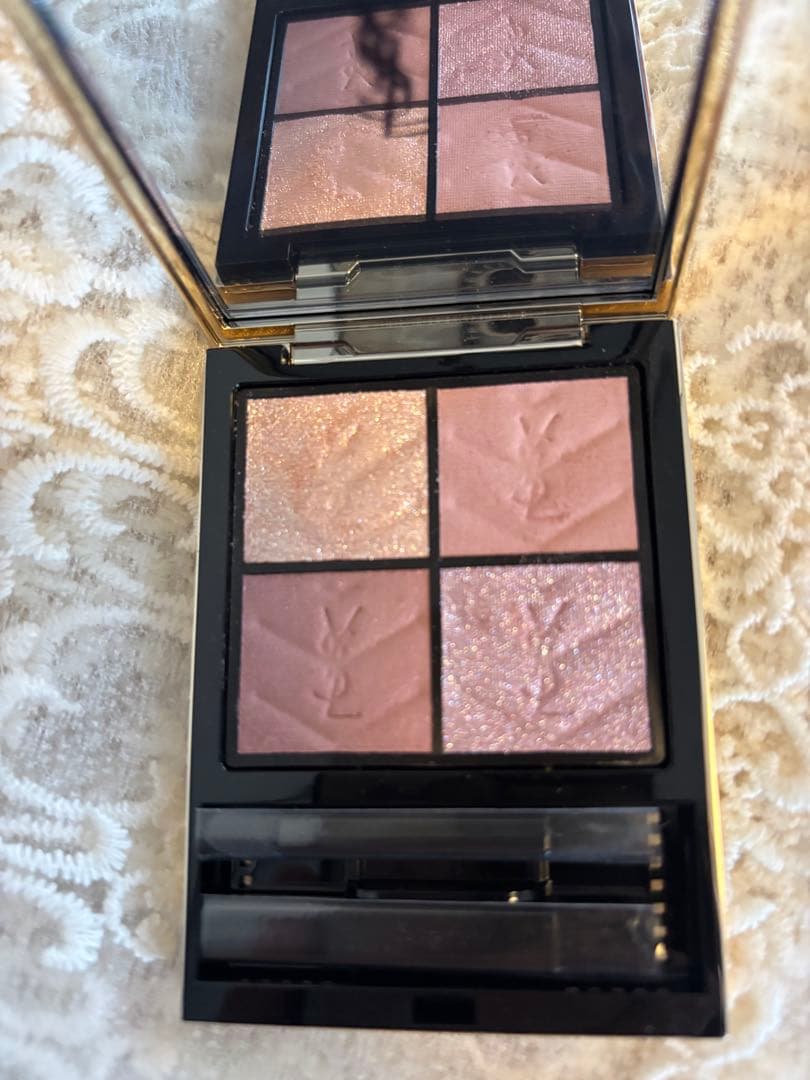 Y S L 2026年春の限定アイシャドウパレット　サンプル付き！