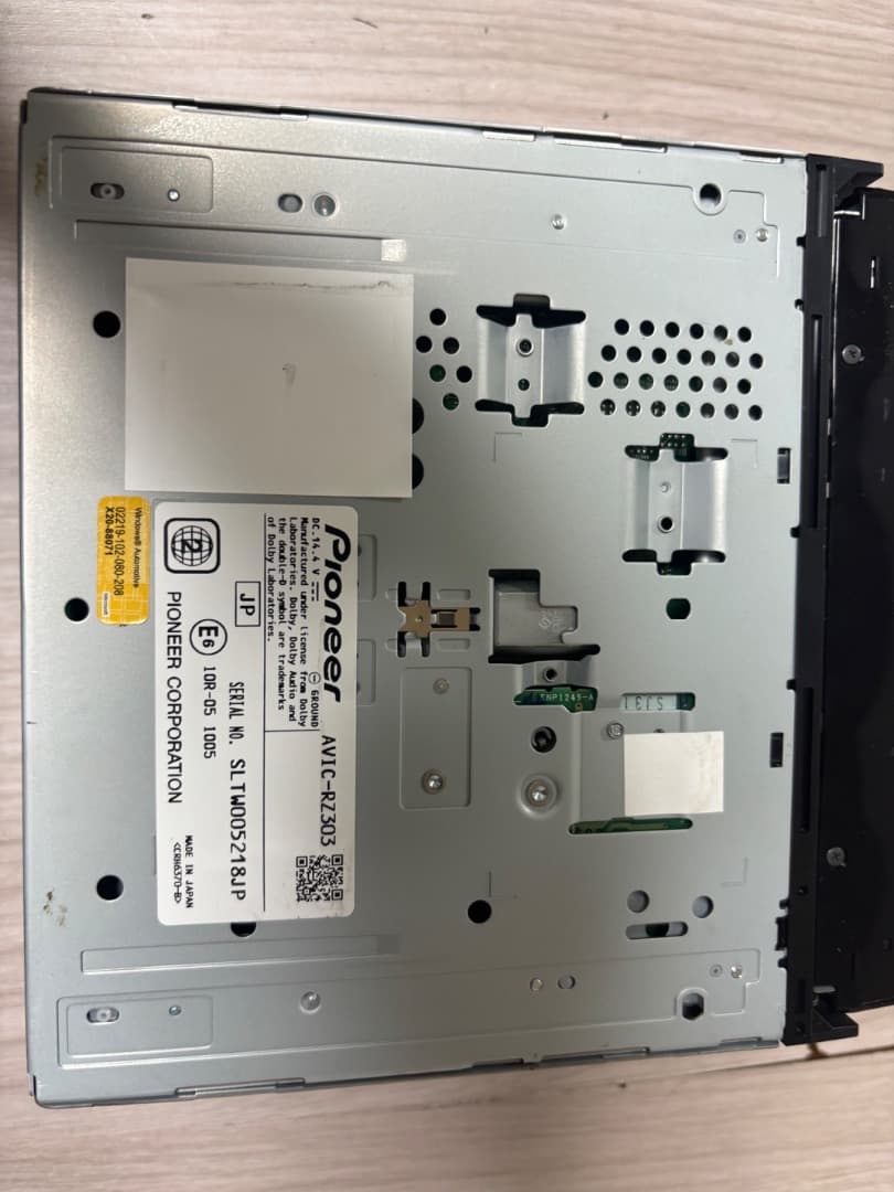 カーナビ AVIC-RZ303