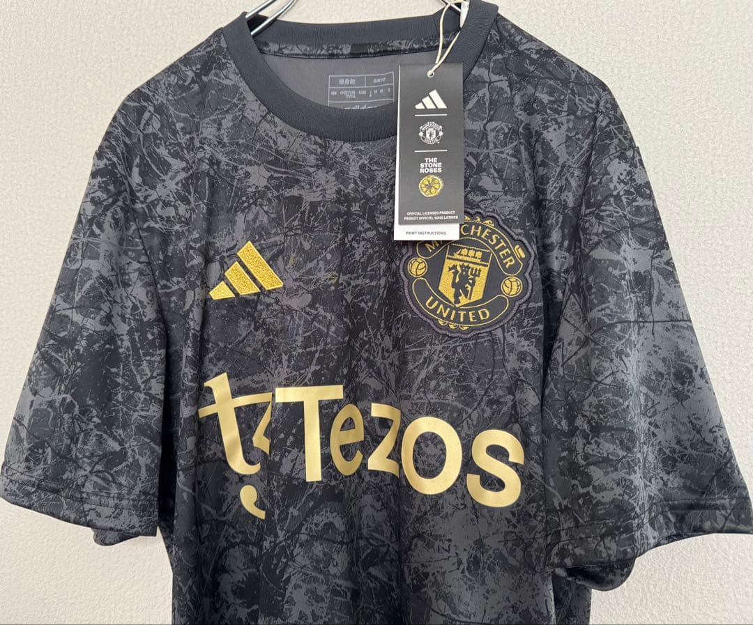 新品 アディダス マンチェスターユナイテッド×ザストーンローゼズ ユニフォーム