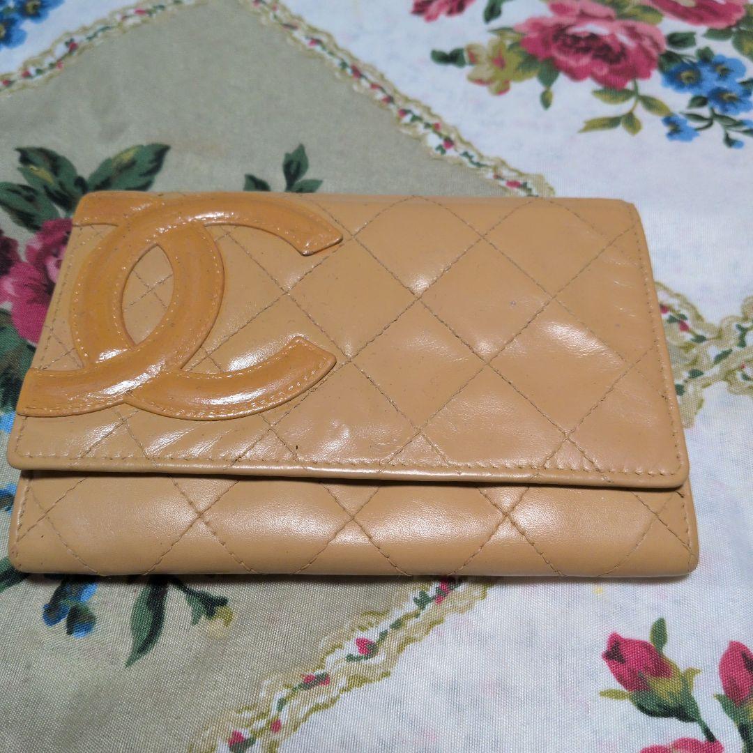 CHANEL ベージュ キルティング ミニ財布