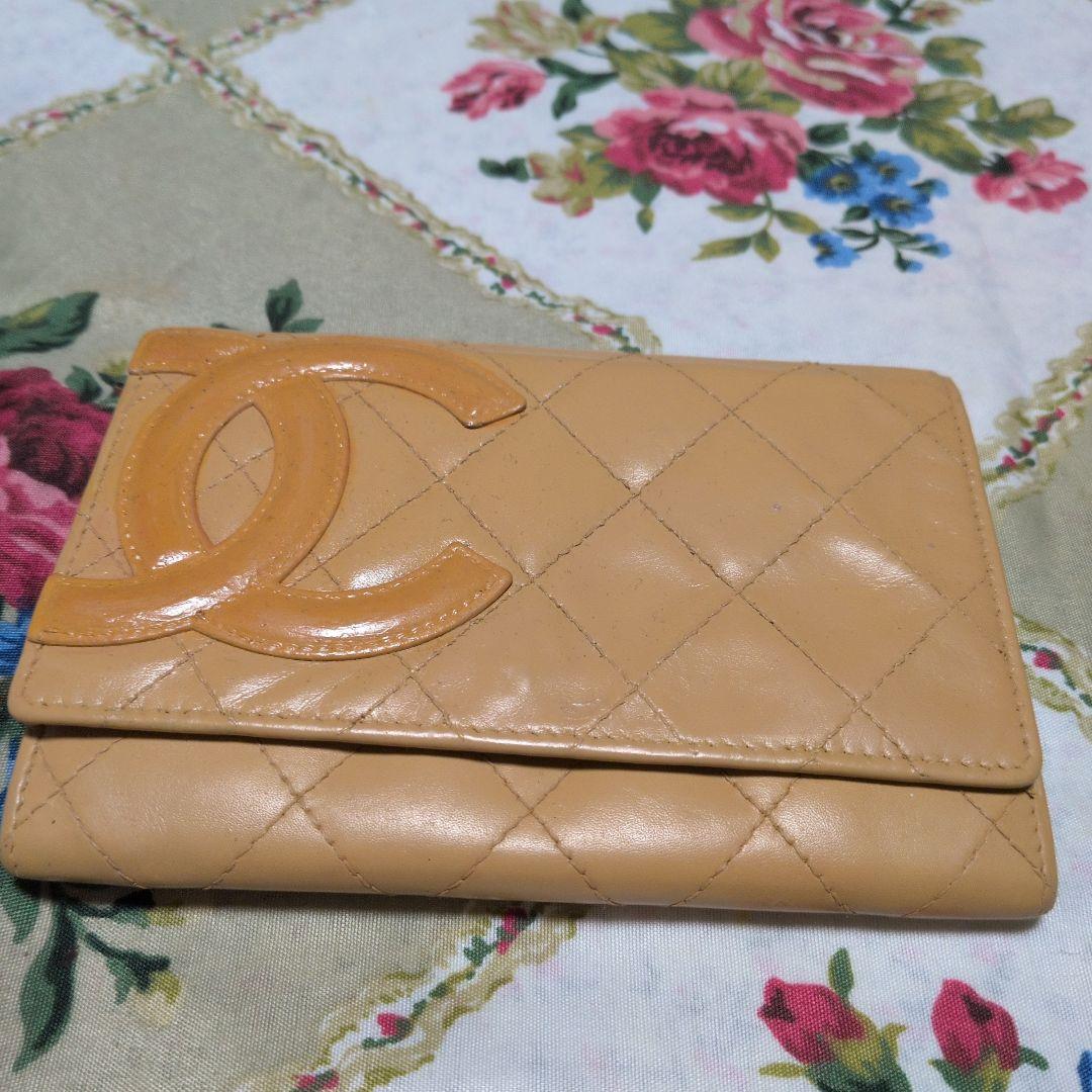 CHANEL ベージュ キルティング ミニ財布